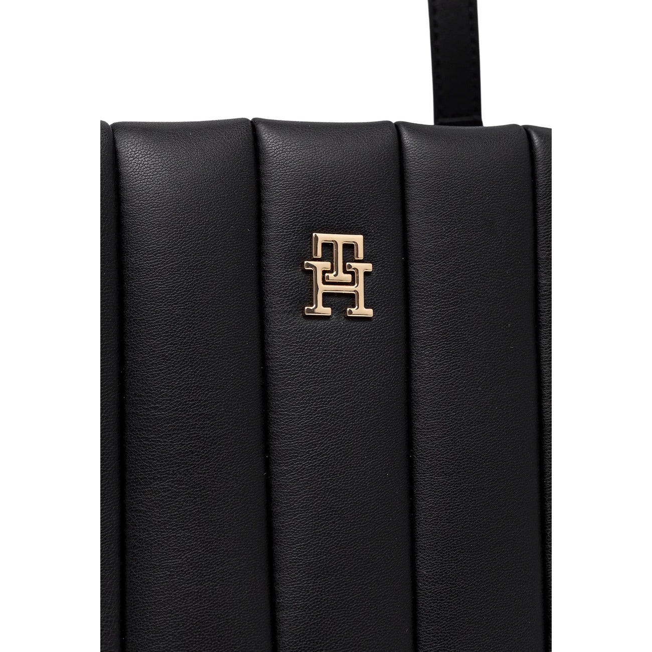 Tommy Hilfiger Women Bag
