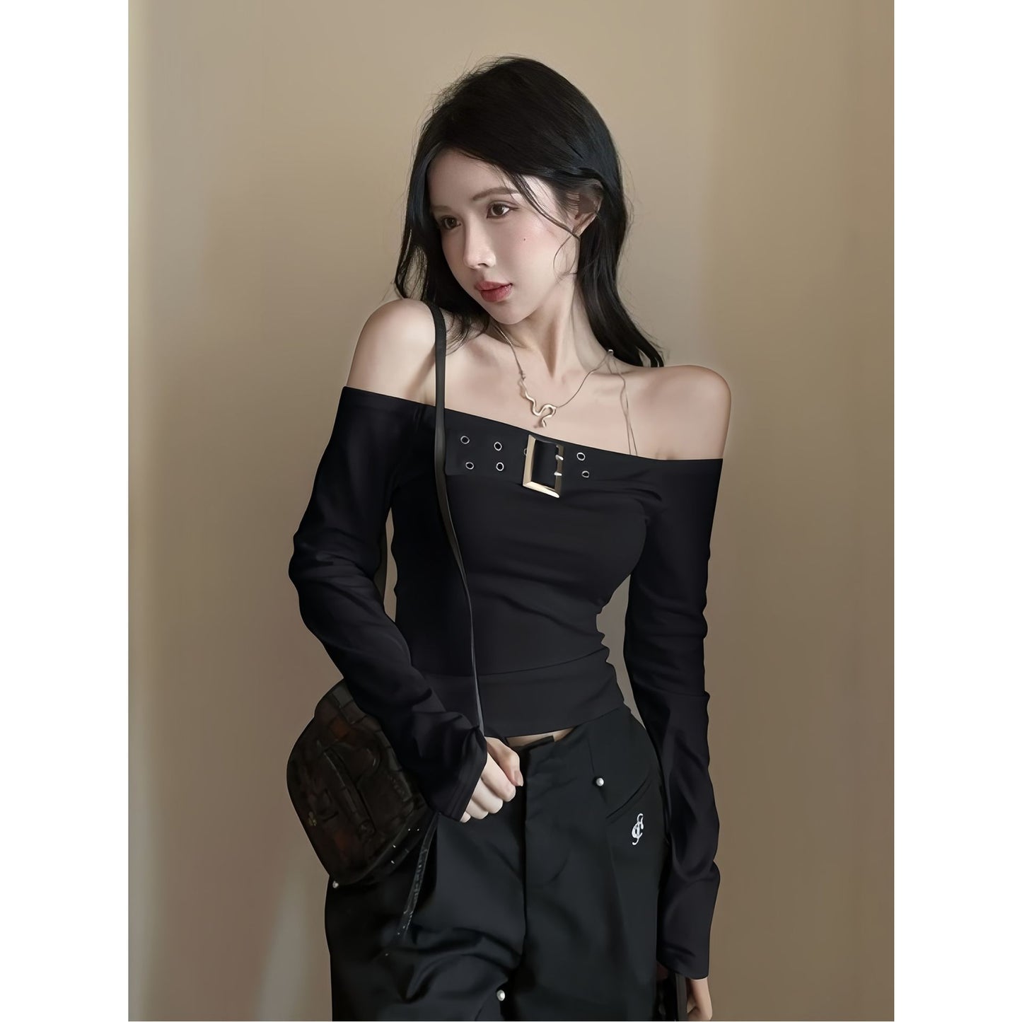 Sexy Off-Shoulder Long Sleeve T-Shirt for Women,  Fitted and Revealing Shoulder Top